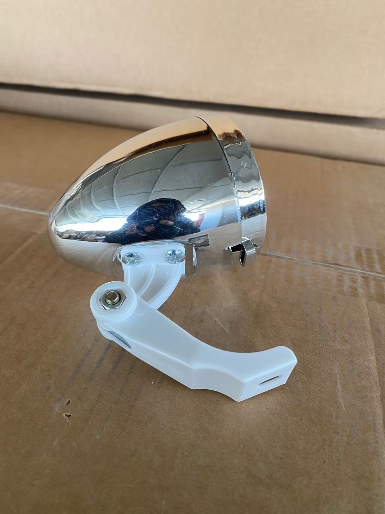Verstellbares Fahrradlicht mit Schnellmontagehalterung Brehn