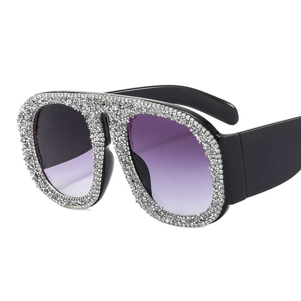 Damen auffällige Sonnenbrille mit Kristallverzierung Brehn