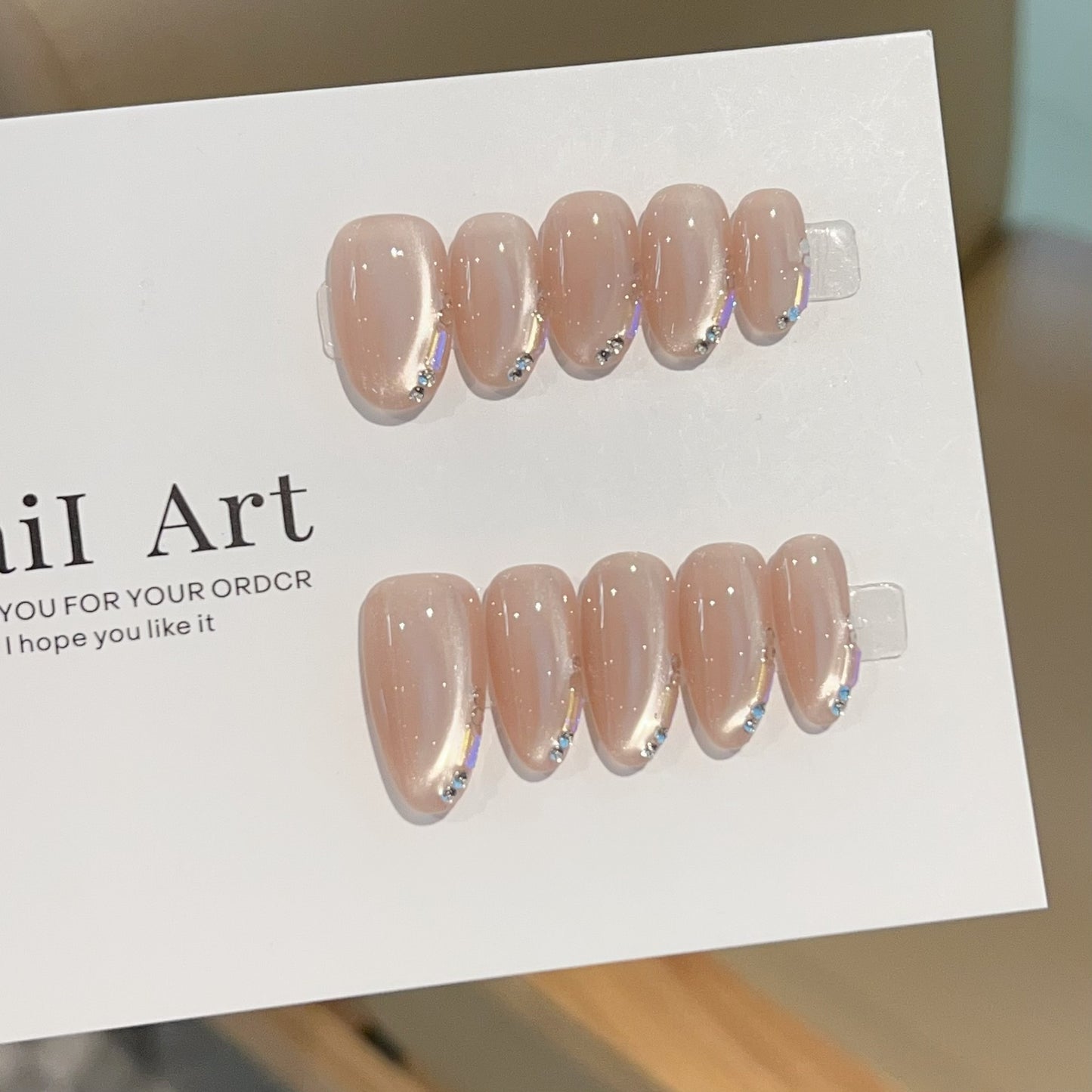 Kunstnägel mit Romantischem Design Brehn