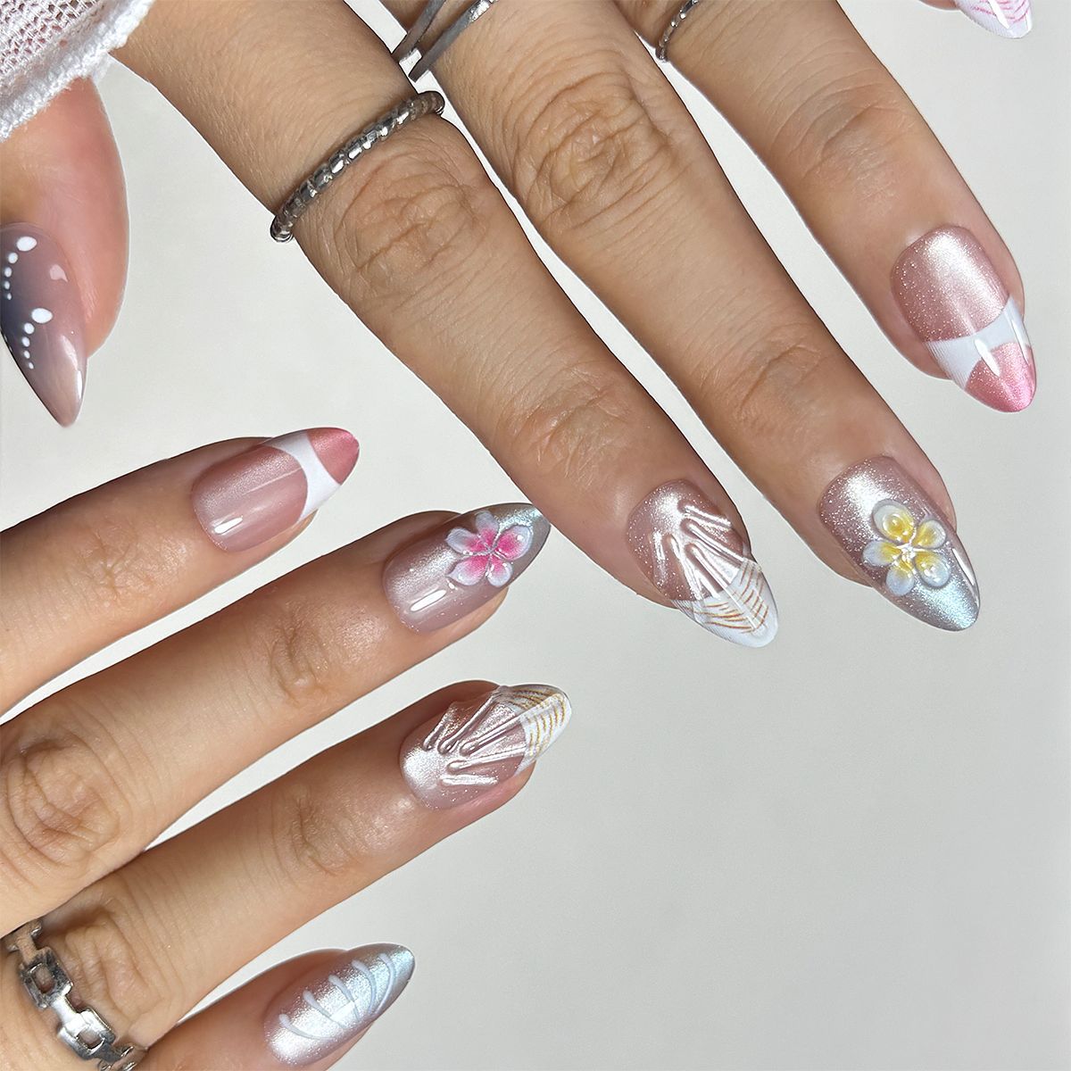 Künstlerisches Press-On Nagelspitzen-Set Brehn