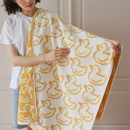 Kuscheldecke mit Teddy-Jacquardmuster und extra-weichem Frottee