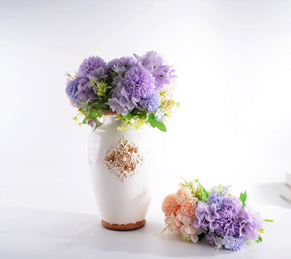 Elegante Keramikvase mit Ziermuster Brehn