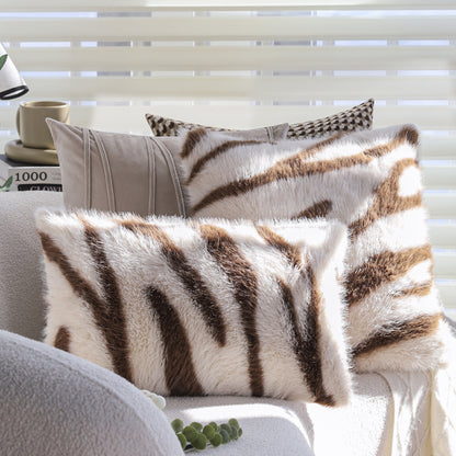 Kunstfell-Zierkissen mit Zebra-Print und extraweichem Flor Brehn