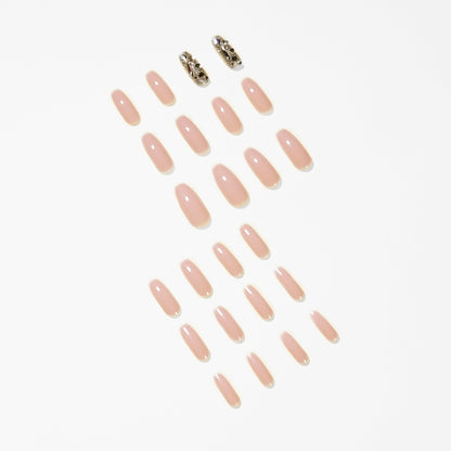 Kunstvolle Nailart mit Glitzerakzenten Brehn