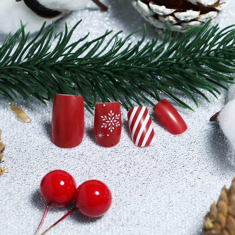 Festliches Winter-Themen Press-On Nagelkunst-Set Brehn