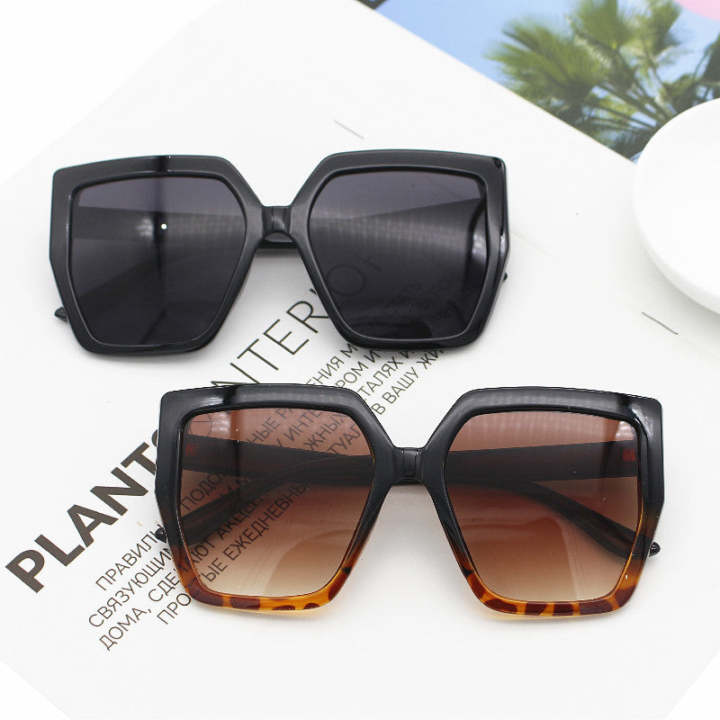 Damen elegante oversized Sonnenbrille mit luxuriösem Rahmen Brehn