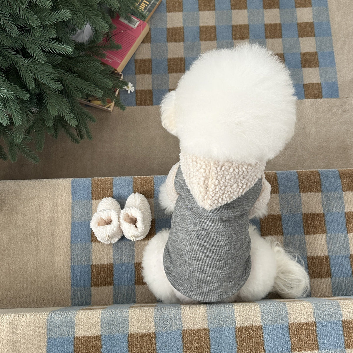 Sherpa-futterted Hoodie Hundepullover mit abnehmbaren Plüsch-Stiefeln