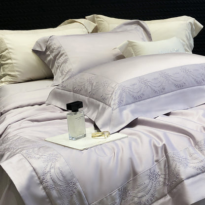 Satin-Bettbezug- und Kissenhüllen-Set mit feiner Jacquard-Stickerei und Hotelfinish