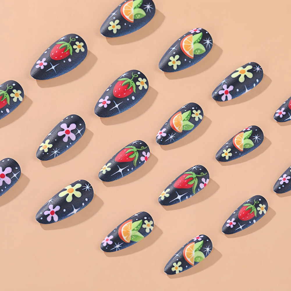 Kreative Nagelkunst Brehn