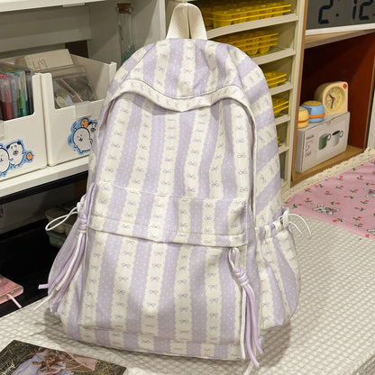 Verspielt gestreifter Rucksack