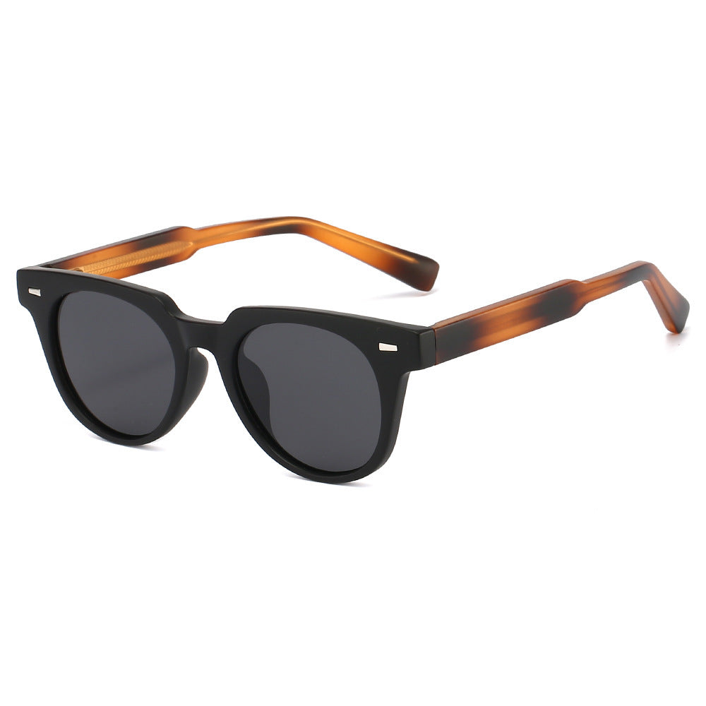 Damen modische Sonnenbrille im eleganten Retro-Design Brehn