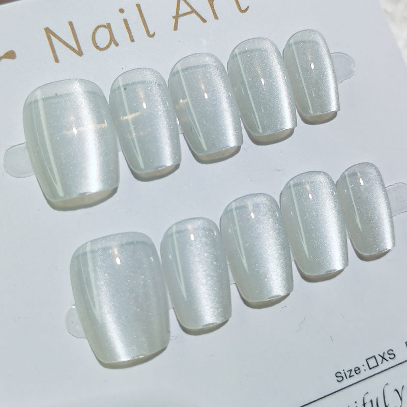 Elegantes Ombre-Nageldesign Brehn