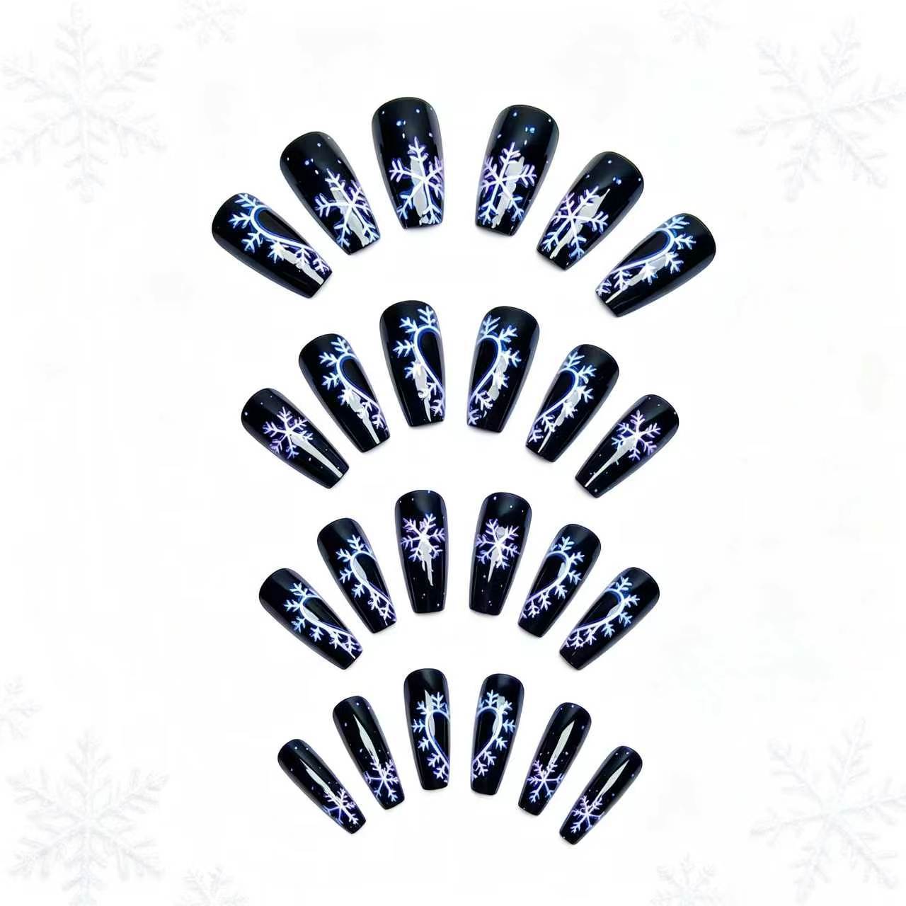 Künstlerisch Schneeflocken-Muster Nagelkunst Brehn