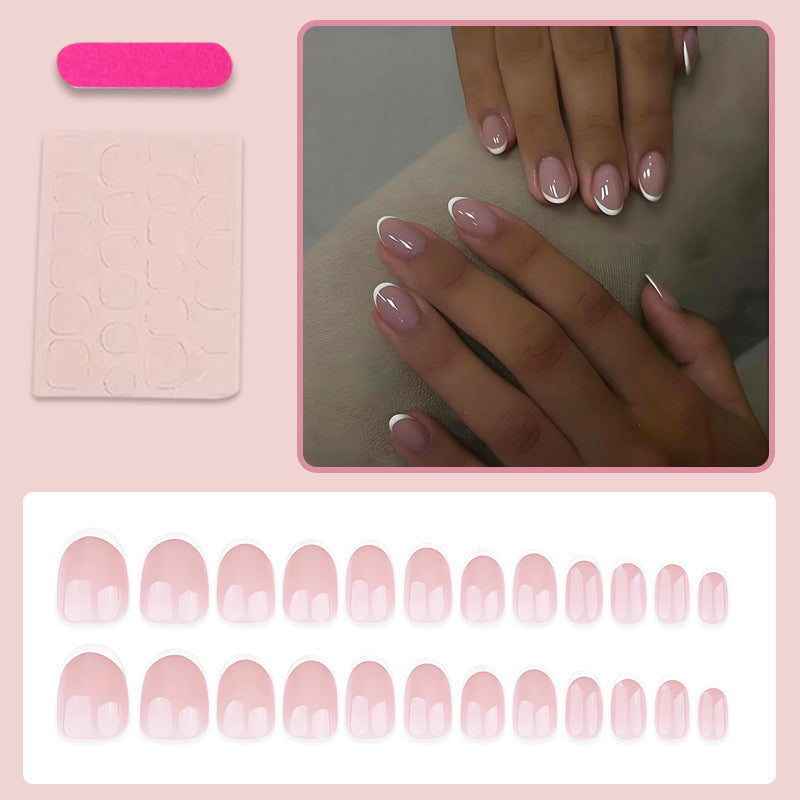 Kunstnagelset mit elegantem French-Design Brehn