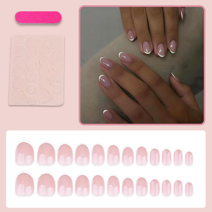 Kunstnagelset mit elegantem French-Design Brehn