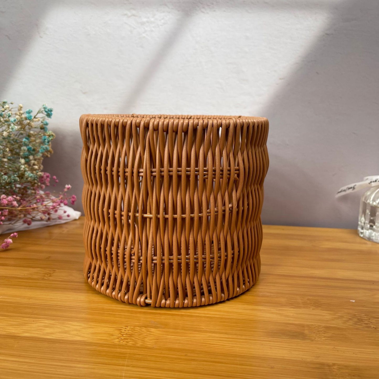 Damen modischer Rattan-Behälter mit Perlenhenkel Brehn
