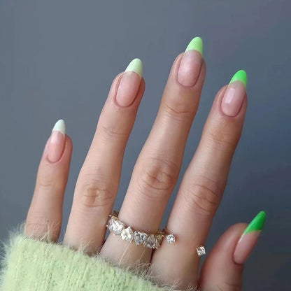 Kunstvolle Nagelverlängerungen mit trendigem Farbverlauf Brehn