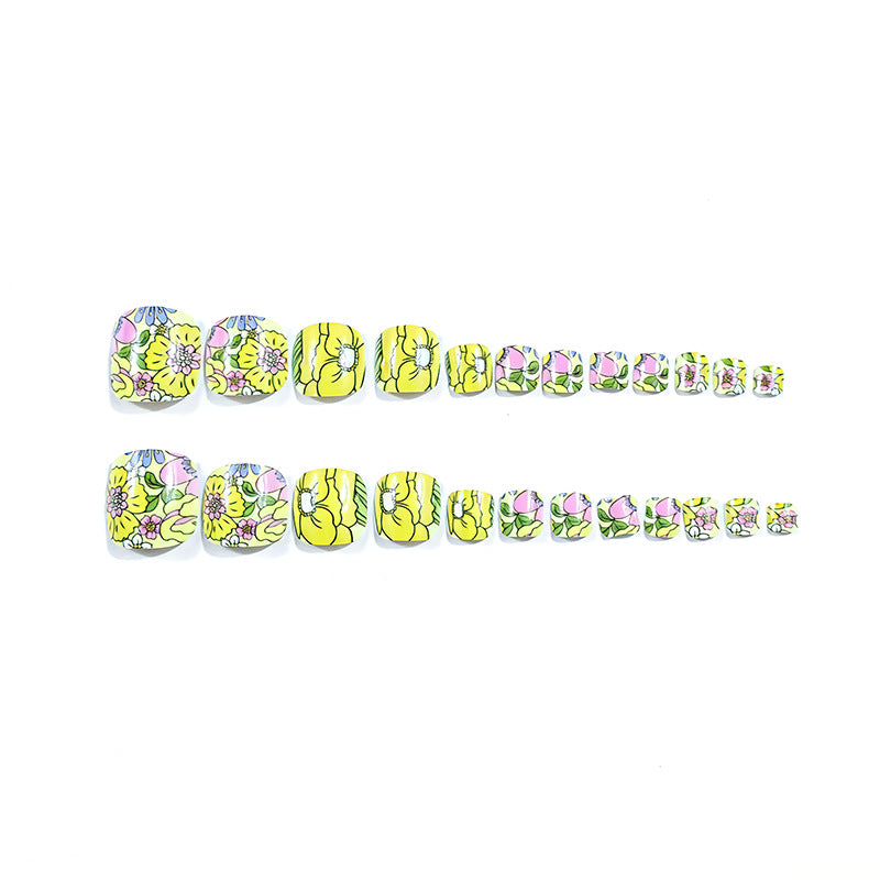 Floral Pediküre Nagelkunst Brehn