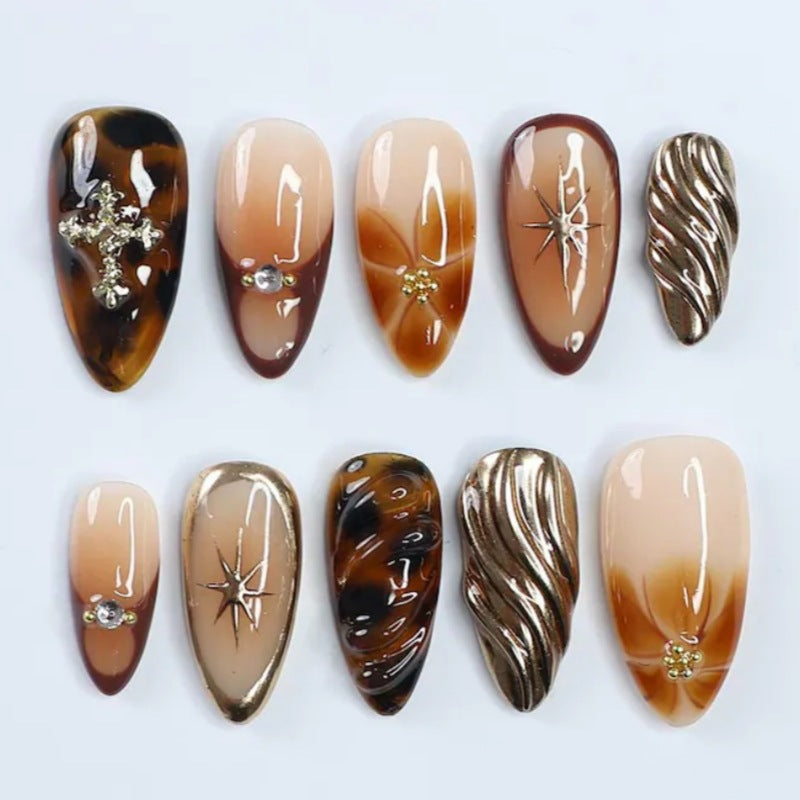 Künstlerisches Floral- und Stern-Applikationen Press-On Nagelset Brehn