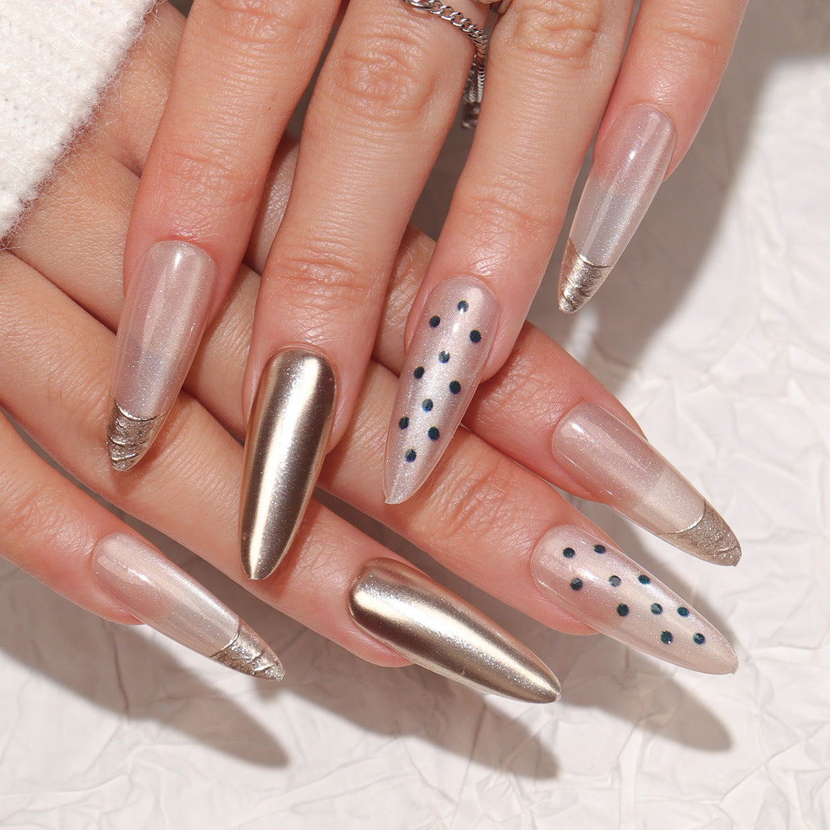 Glamouröse Stiletto-Nagelerweiterungen Brehn