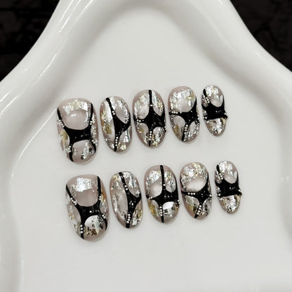 Kunstvoll gestaltetes Press-On Nagelset