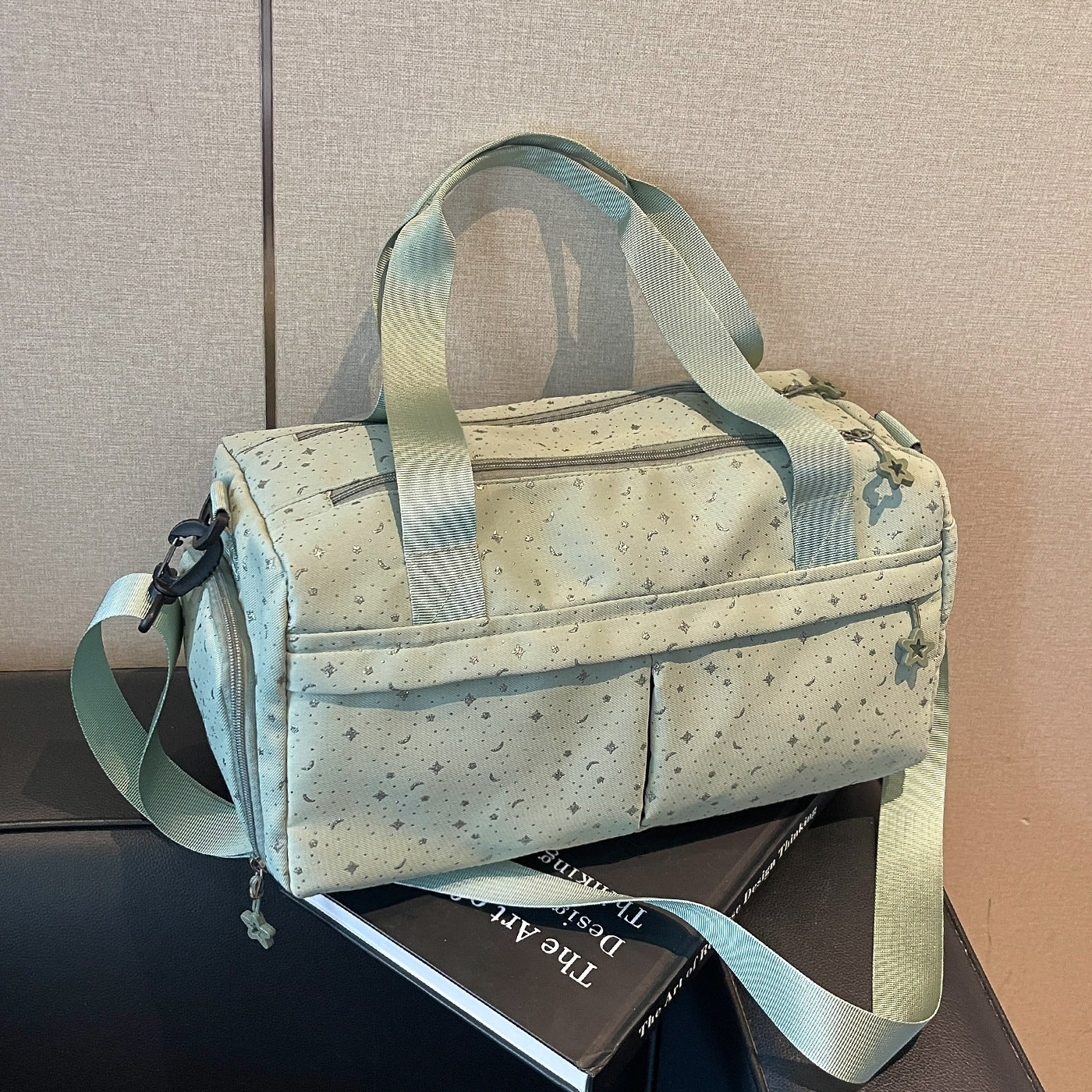 Stylische vielseitige Reisetasche