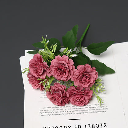Künstliches Blumengesteck für Tischdekoration