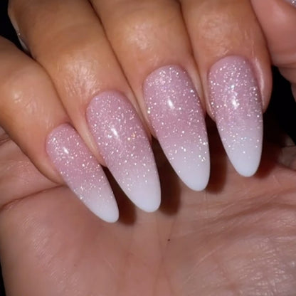 Elegante Glitzernde Ombre Nagelkuns Brehn