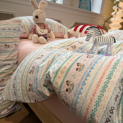 Gesteppte Baumwoll-Bettwäsche mit nordischem Rentier-Patchwork