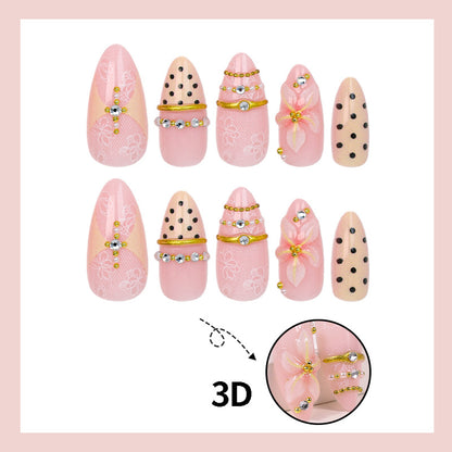 Kunstnagelset mit zarten Blumenmustern und eleganten Akzenten Brehn