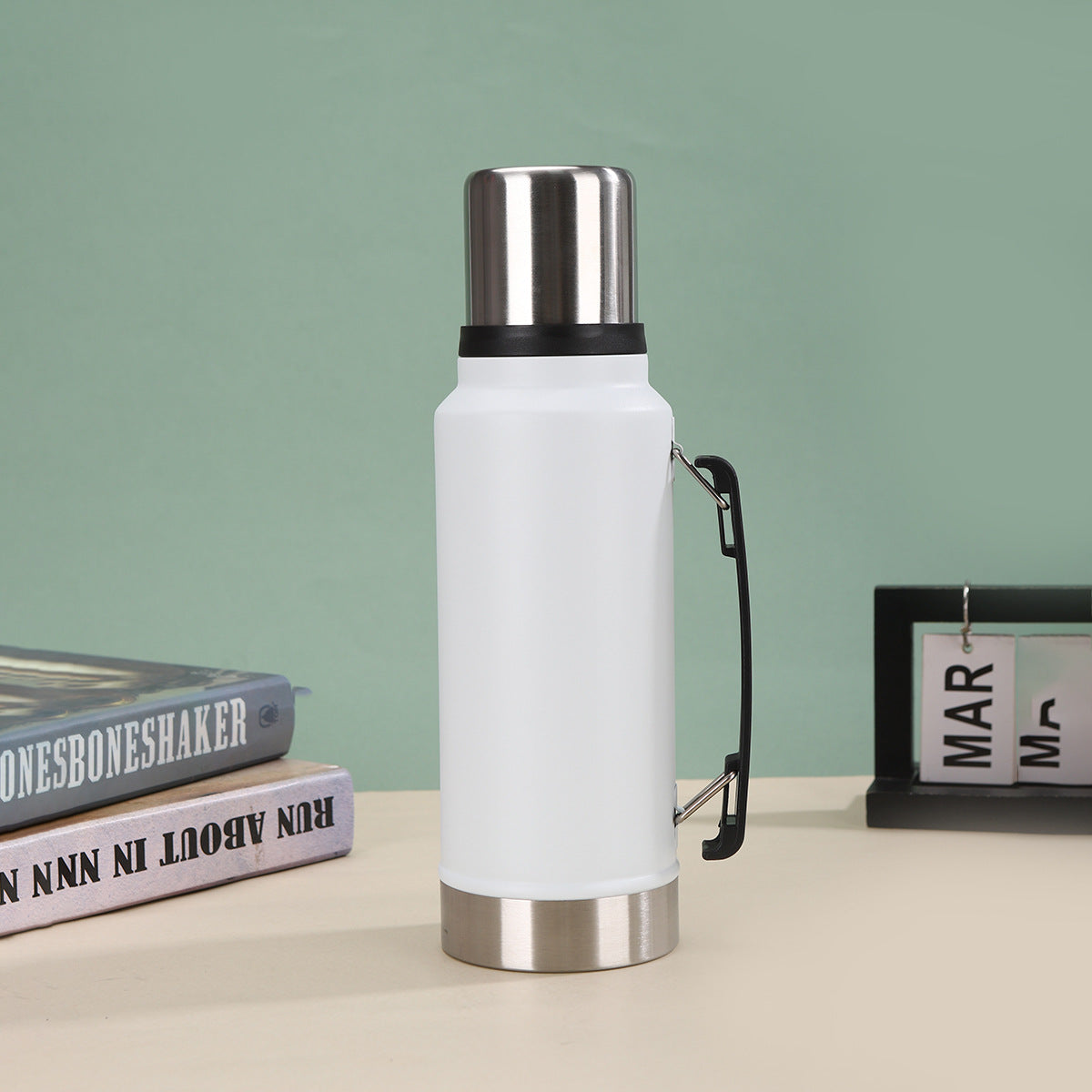 Unisex Isolierte Edelstahl-Wasserflasche mit Tragegriff Brehn