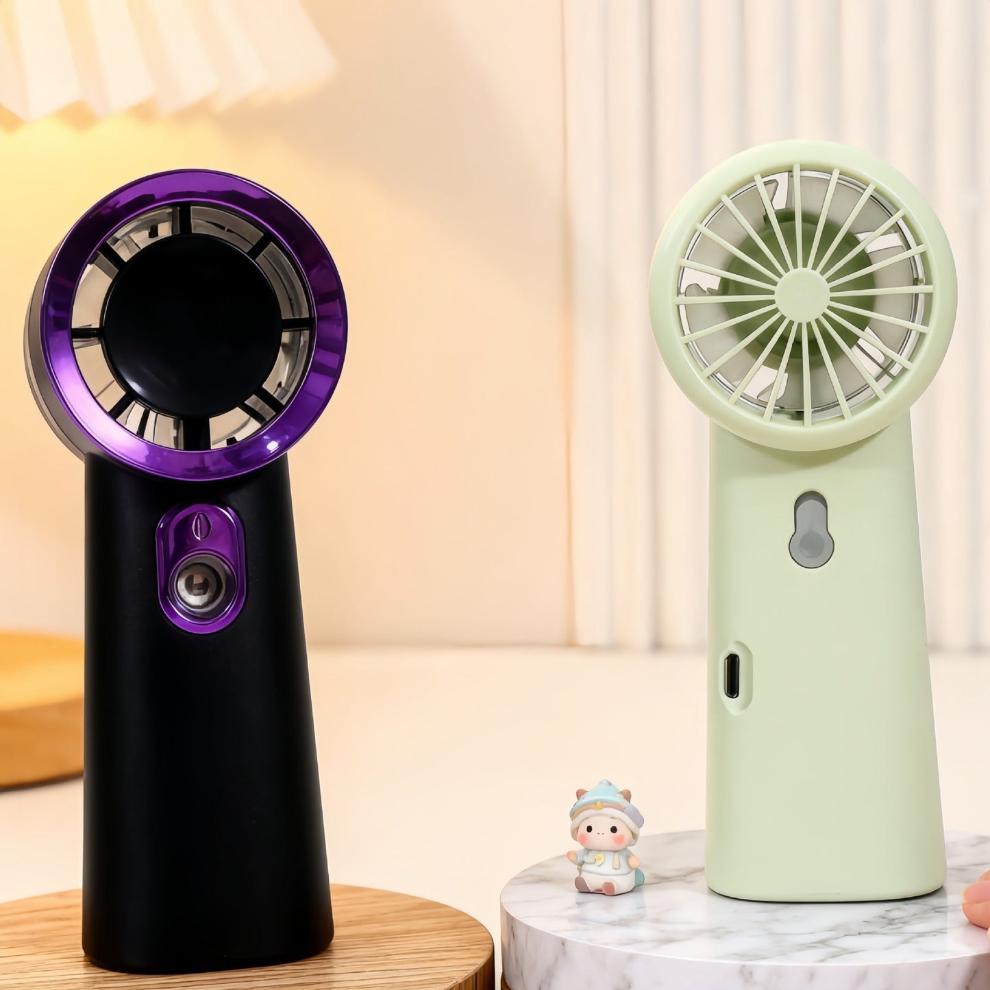Frauen Tragbarer Mini Ventilator mit USB-Ladefunktion und innovativer Sprühtechnologie Brehn