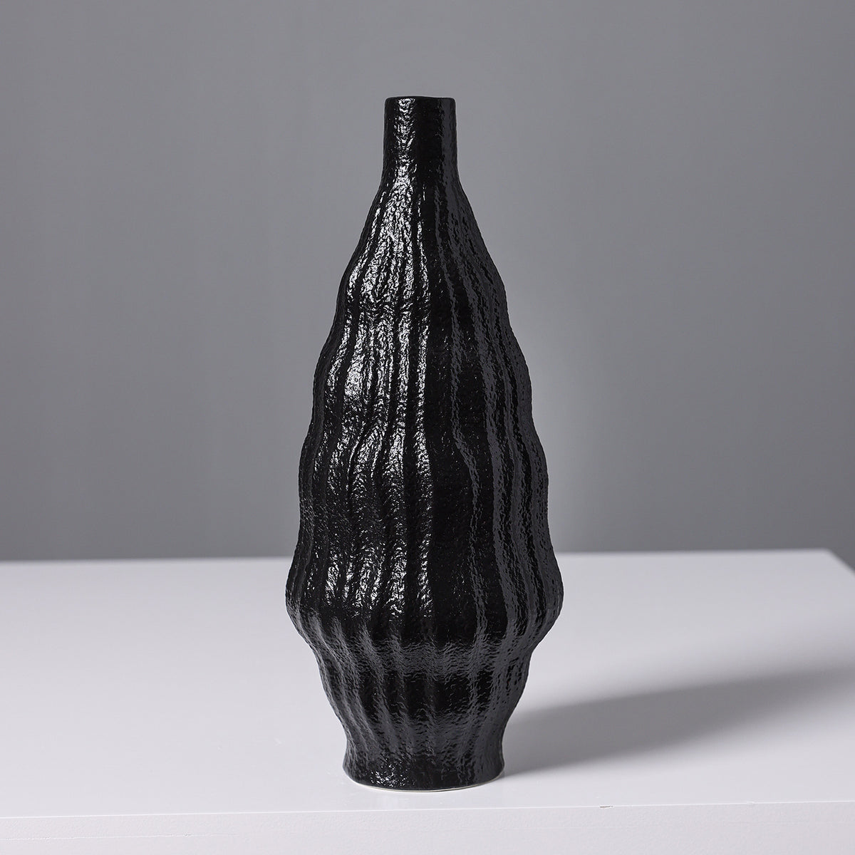 Strukturierte Keramische Dekorative Vase