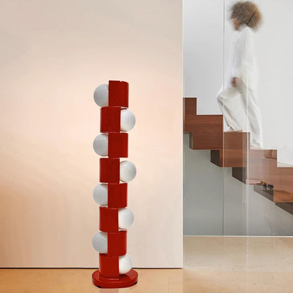 Skulpturale Stehleuchte mit elegantem Globusdesign