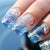 Kreative Nagelverzierung mit Gold-Akzenten Brehn