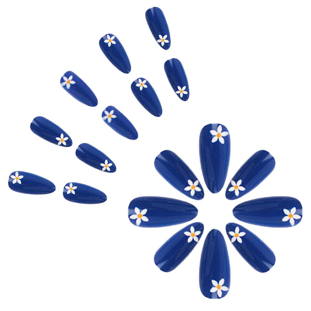 Künstlerisches Floral Press-On Nageldesign Brehn