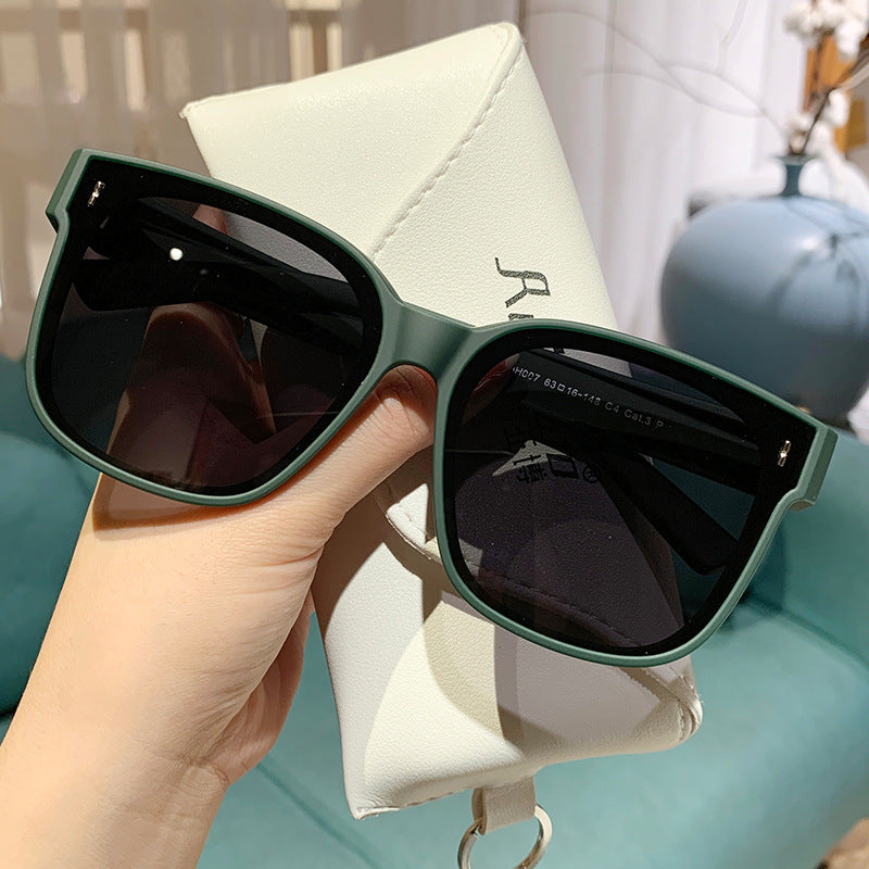 Damen Modische Sonnenbrille im trendigen quadratischen Design Brehn