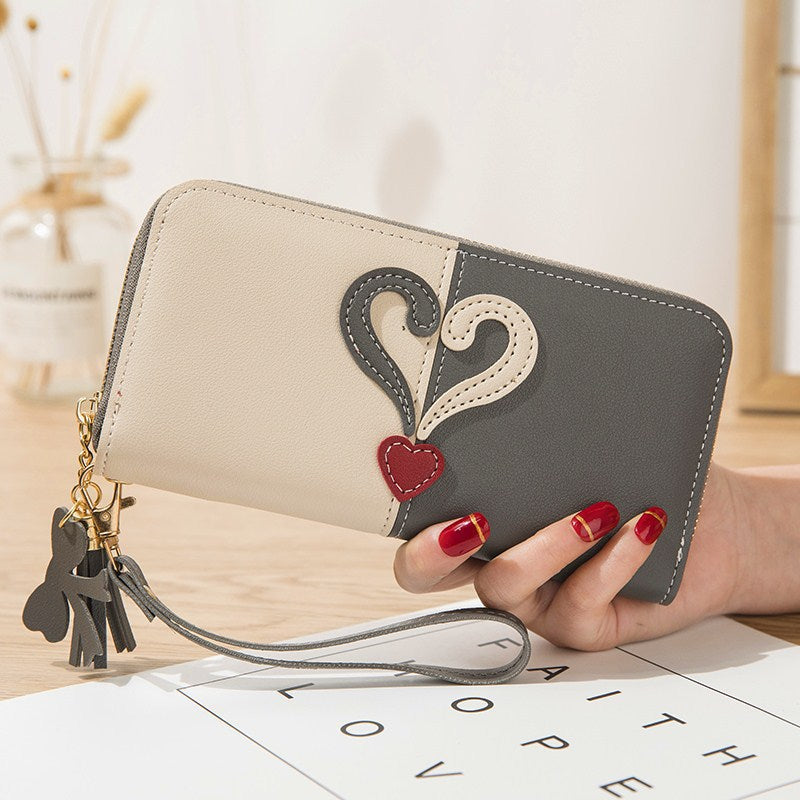 Stilvolle Geldbörse mit Herzapplikationen Brehn
