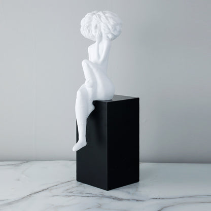 Künstlerische figurative Heimskulptur