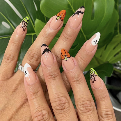 Halloween-Thema Nagelkunst Brehn