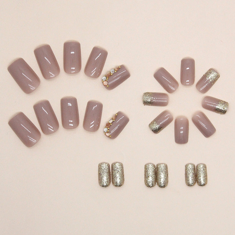 Glamouröser Glitzer und Kristall-Nagelkunst-Tipps Brehn