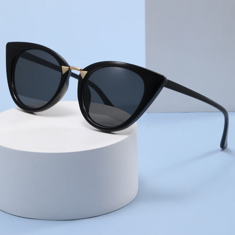Damen Cat-Eye Sonnenbrille mit elegantem goldenen Detail Brehn