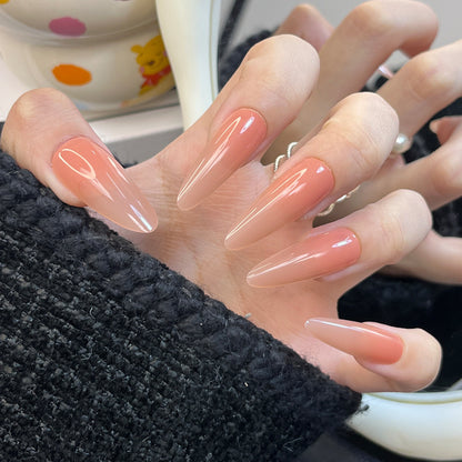 Glamouröses Press-On Nagelkunst-Set mit stylishen Edelstein-Akzenten Brehn