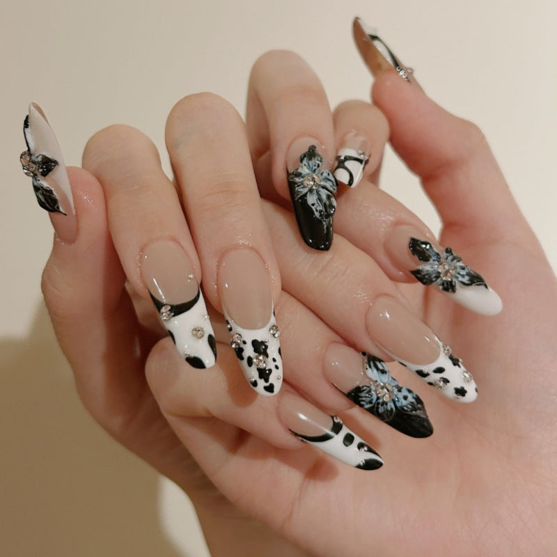 Blumen-Themen Press-On Nageldesign-Kollektion Brehn