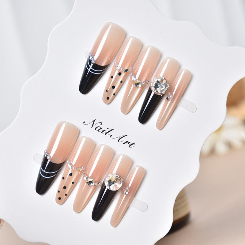 Luxus Stiletto Press-On Nagelverlängerungen mit Strassakzenten Brehn