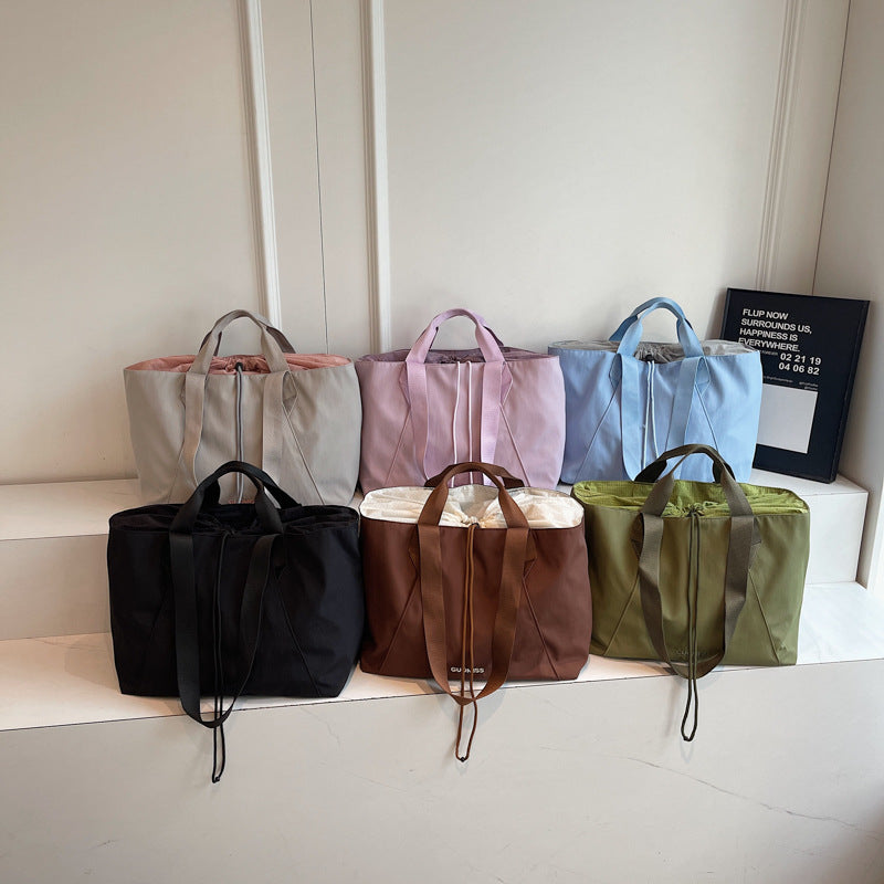 Sportliche Reisetasche Mit Innovativer Innentasche Brehn