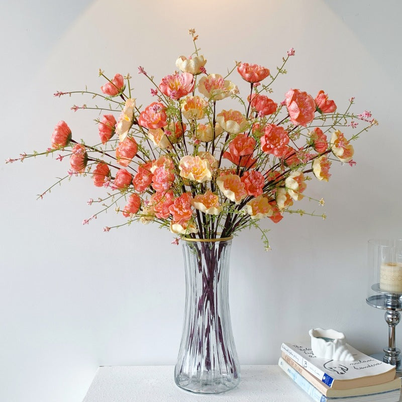 Dekorative Blumenstrauß für die Innenraumdekoration