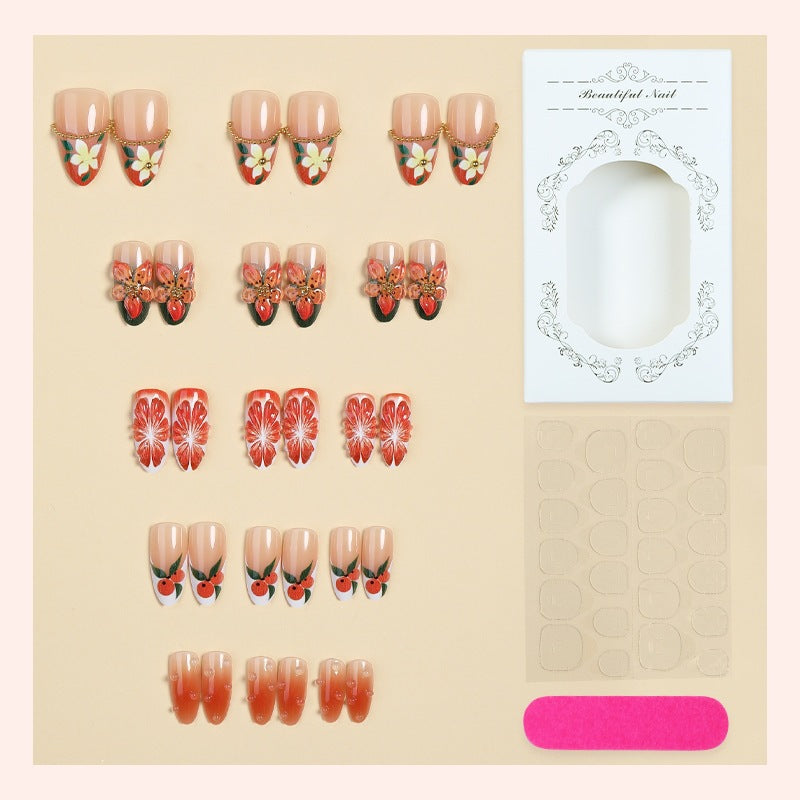 Kunstnagelset mit floralen und fruchtigen Akzenten Brehn