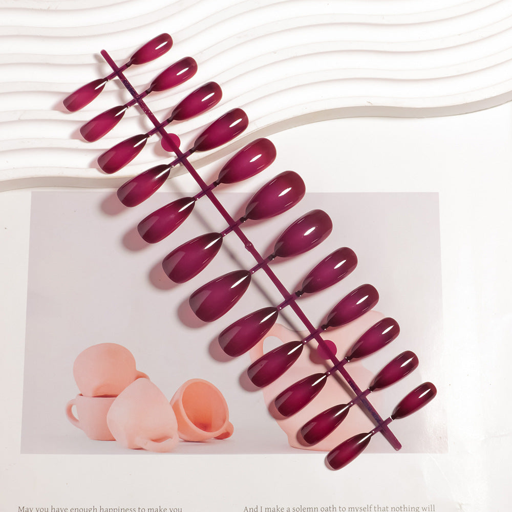 Premium Glänzende Stiletto Press-On Nagelspitzen Brehn