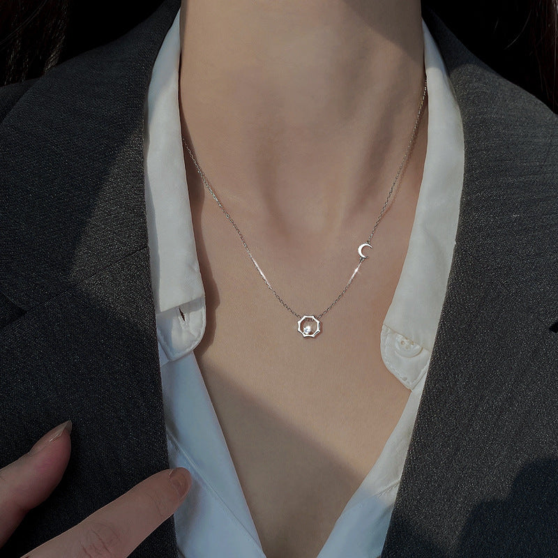 Elegantes geometrisches Anhänger-Halsband Brehn
